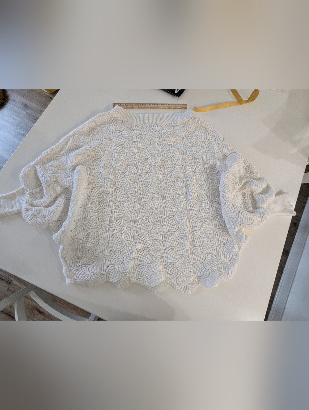 ANDREE BY UNIT Cream Scallop-Edge Knit Sweater